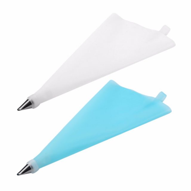Convenient Durable Flexible Silicone Pastry Bag with Nozzles Set